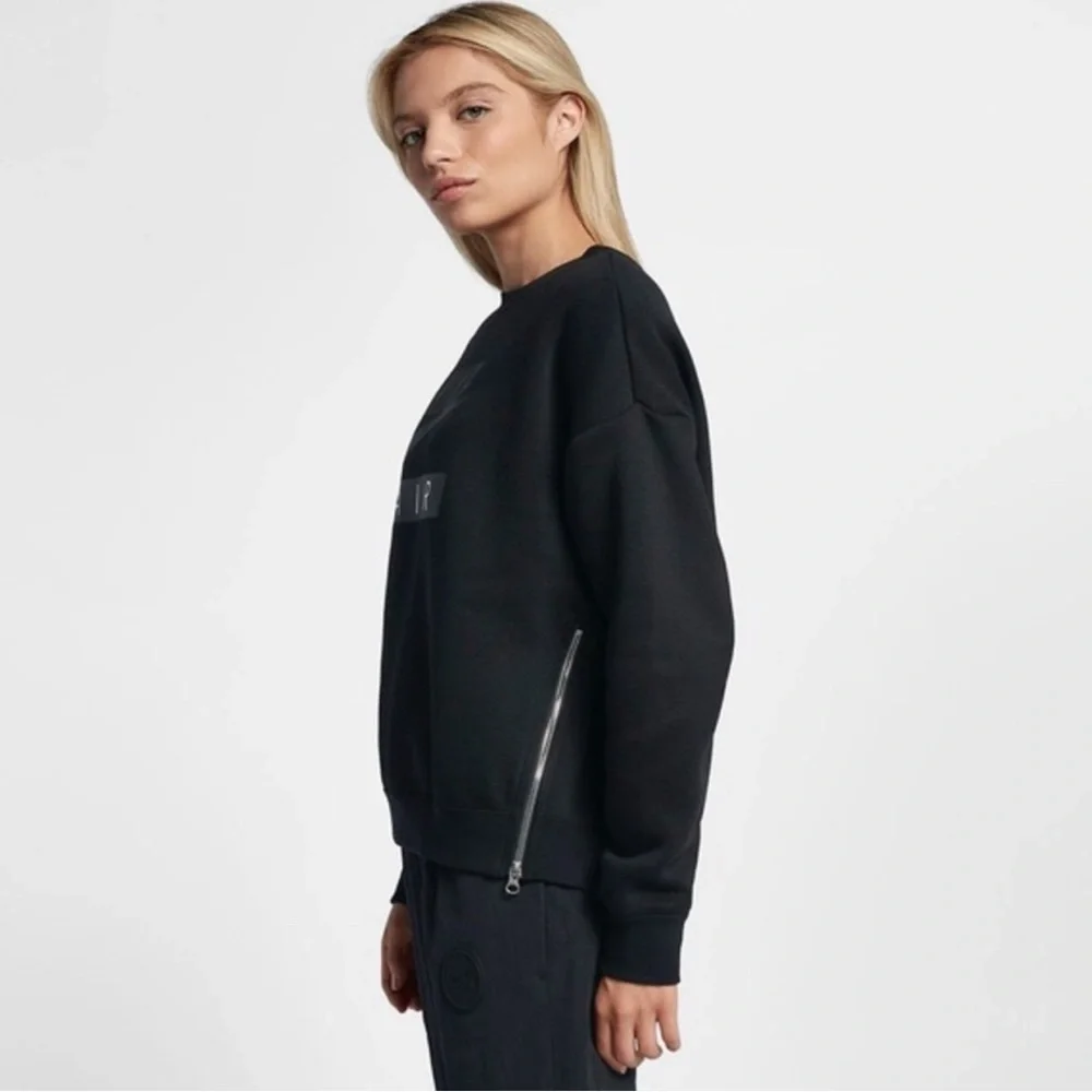 NIKE Air Cropped Crewneck Sweatshirt Black XS | Side Zip Athleisure